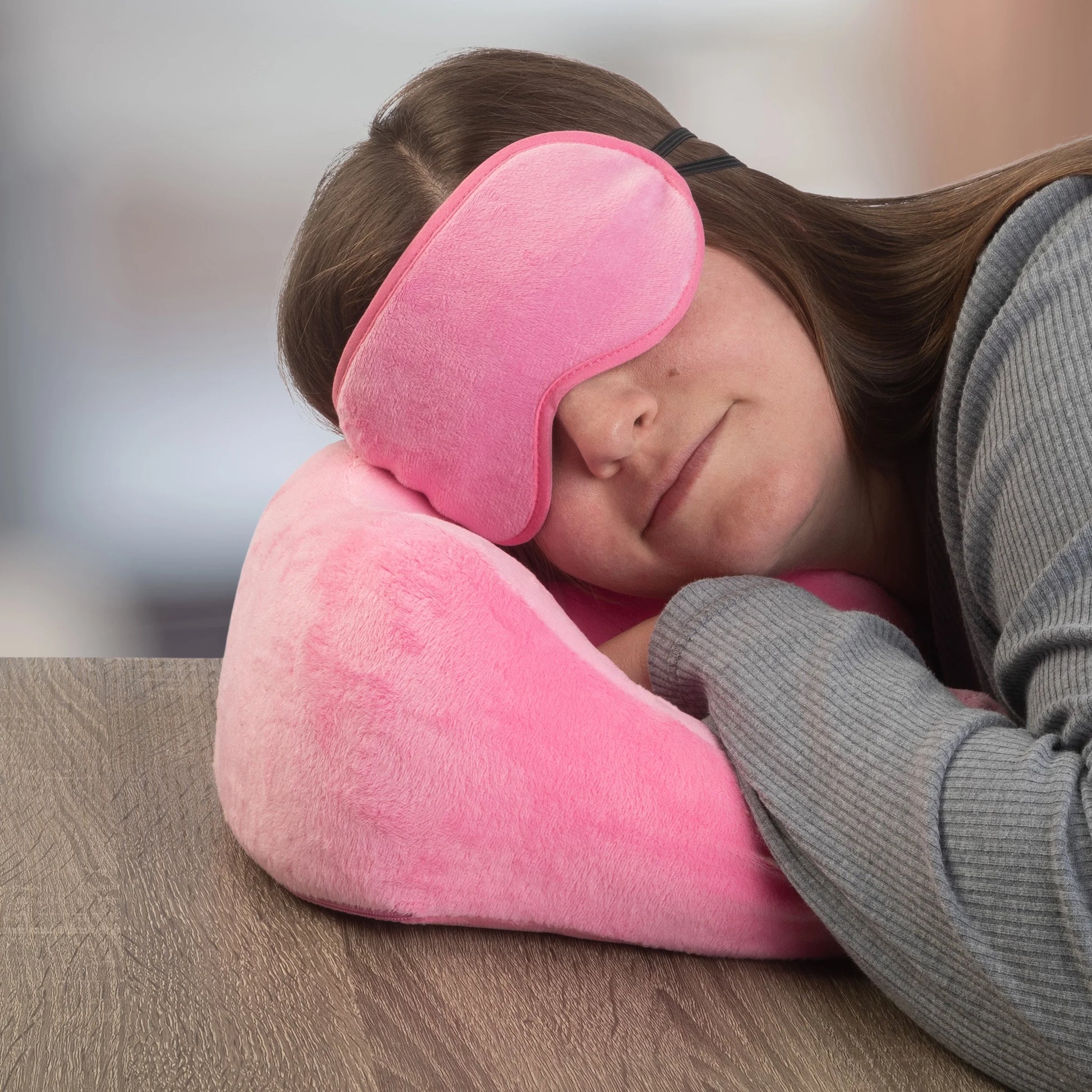 Travel Neck Pillow Set with Fleece Blanket and Eye Mask, Pink